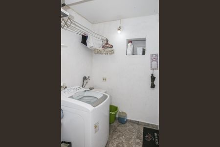 Casa à venda com 160m², 3 quartos e 2 vagas Casa à venda com 160m², 3 quartos e 2 vagasÁrea de Serviço