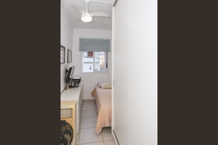 Casa à venda com 160m², 3 quartos e 2 vagas Casa à venda com 160m², 3 quartos e 2 vagasQuarto 3