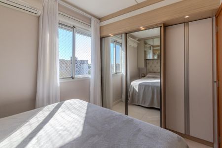 Apartamento à venda com 71m², 3 quartos e 2 vagas Apartamento à venda com 71m², 3 quartos e 2 vagasSuíte
