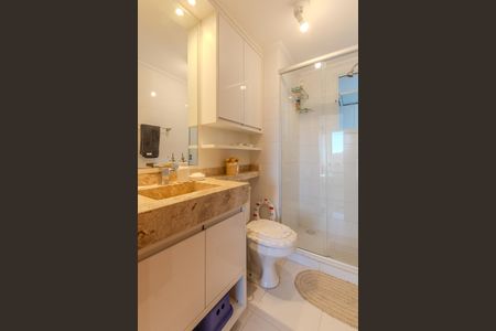 Apartamento à venda com 71m², 3 quartos e 2 vagas Apartamento à venda com 71m², 3 quartos e 2 vagasBanheiro Social