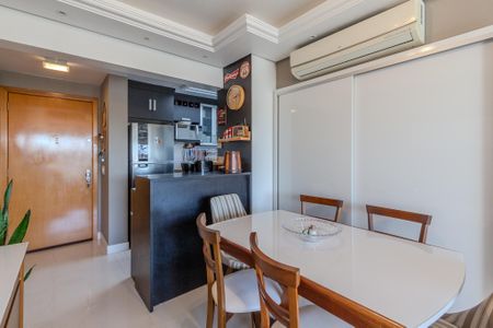 Apartamento à venda com 71m², 3 quartos e 2 vagas Apartamento à venda com 71m², 3 quartos e 2 vagasSala