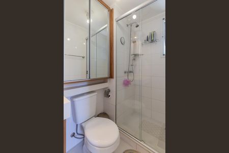 Apartamento à venda com 71m², 3 quartos e 2 vagas Apartamento à venda com 71m², 3 quartos e 2 vagasBanheiro da Suíte