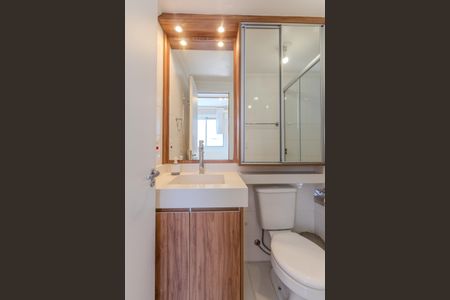 Apartamento à venda com 71m², 3 quartos e 2 vagas Apartamento à venda com 71m², 3 quartos e 2 vagasBanheiro da Suíte