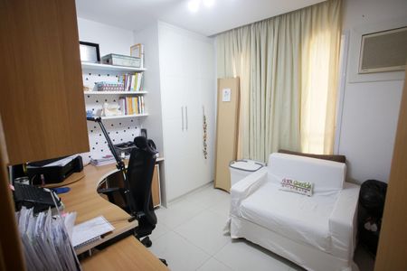 Apartamento à venda com 160m², 3 quartos e 2 vagas Apartamento à venda com 160m², 3 quartos e 2 vagasQuarto 1