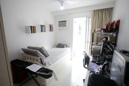 Apartamento à venda com 160m², 3 quartos e 2 vagas Apartamento à venda com 160m², 3 quartos e 2 vagasQuarto 3