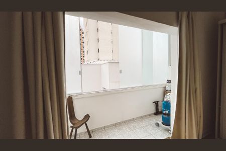 Apartamento à venda com 69m², 2 quartos e sem vaga Apartamento à venda com 69m², 2 quartos e sem vagaVaranda