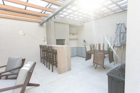 Apartamento à venda com 57m², 2 quartos e 1 vaga Apartamento à venda com 57m², 2 quartos e 1 vagaÁrea comum - Churrasqueira