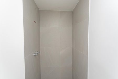 Apartamento à venda com 57m², 2 quartos e 1 vaga Apartamento à venda com 57m², 2 quartos e 1 vagaBanheiro da Suíte