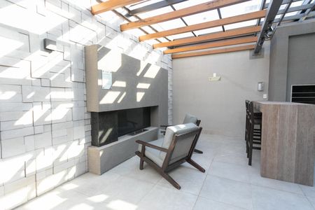 Apartamento à venda com 57m², 2 quartos e 1 vaga Apartamento à venda com 57m², 2 quartos e 1 vagaÁrea comum - Lareira