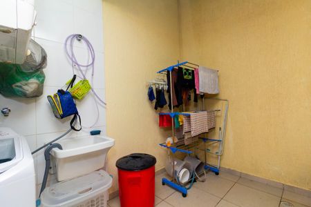 Casa de condomínio à venda com 110m², 3 quartos e 1 vaga Casa de condomínio à venda com 110m², 3 quartos e 1 vagaÁrea de Serviço