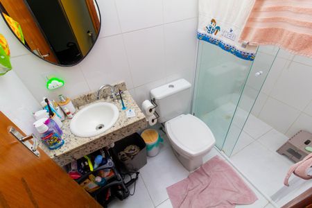 Casa de condomínio à venda com 110m², 3 quartos e 1 vaga Casa de condomínio à venda com 110m², 3 quartos e 1 vagaBanheiro 2