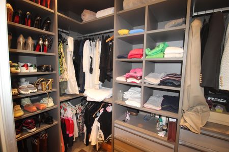 Apartamento à venda com 235m², 2 quartos e 4 vagasQuarto 1 - Closet