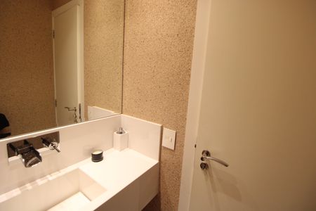 Apartamento à venda com 235m², 2 quartos e 4 vagasLavabo