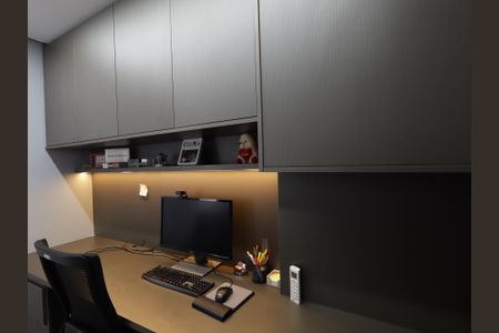 Apartamento à venda com 138m², 3 quartos e 2 vagasEscritório