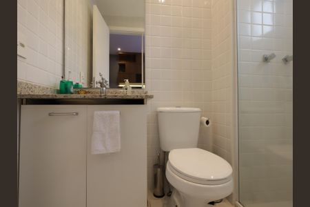 Apartamento à venda com 138m², 3 quartos e 2 vagasBanheiro da Suíte 1