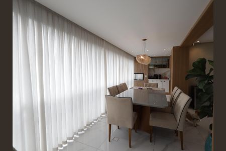 Apartamento à venda com 138m², 3 quartos e 2 vagasVaranda gourmet