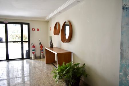 Apartamento à venda com 62m², 2 quartos e 1 vaga Apartamento à venda com 62m², 2 quartos e 1 vagaHall de entrada