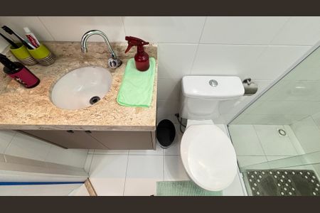 Apartamento à venda com 99m², 2 quartos e 1 vaga Apartamento à venda com 99m², 2 quartos e 1 vagaBanheiro
