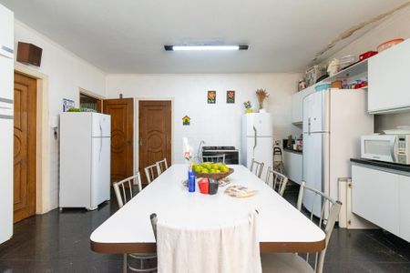 Casa à venda com 500m², 3 quartos e 2 vagas Casa à venda com 500m², 3 quartos e 2 vagasCozinha