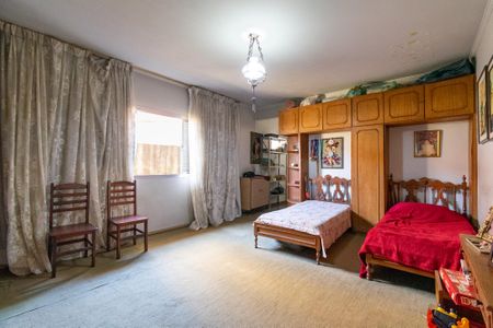 Casa à venda com 500m², 3 quartos e 2 vagas Casa à venda com 500m², 3 quartos e 2 vagasSuíte 3