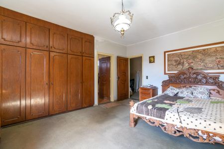 Casa à venda com 500m², 3 quartos e 2 vagas Casa à venda com 500m², 3 quartos e 2 vagasSuíte 1