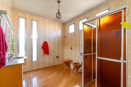 Casa à venda com 500m², 3 quartos e 2 vagas Casa à venda com 500m², 3 quartos e 2 vagasBanheiro da Suíte 1