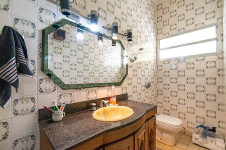 Casa à venda com 500m², 3 quartos e 2 vagas Casa à venda com 500m², 3 quartos e 2 vagasLavabo Sala de Jantar