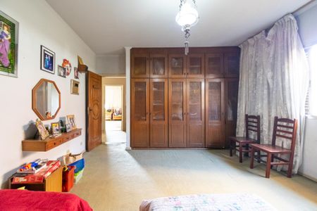 Casa à venda com 500m², 3 quartos e 2 vagas Casa à venda com 500m², 3 quartos e 2 vagasSuíte 3