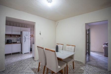 Casa à venda com 220m², 5 quartos e 3 vagas Casa à venda com 220m², 5 quartos e 3 vagasCasa 3 - copa
