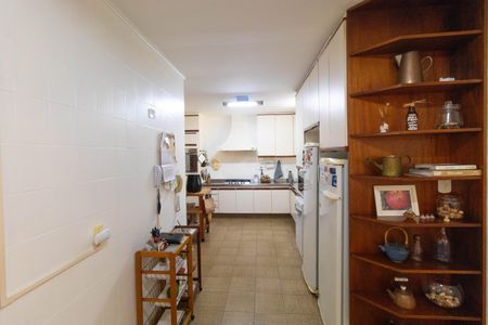 Casa de condomínio à venda com 350m², 4 quartos e 5 vagasCozinha