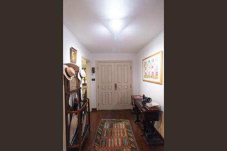 Casa de condomínio à venda com 350m², 4 quartos e 5 vagasHall de entrada