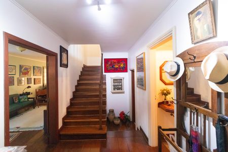 Casa de condomínio à venda com 350m², 4 quartos e 5 vagasHall de entrada