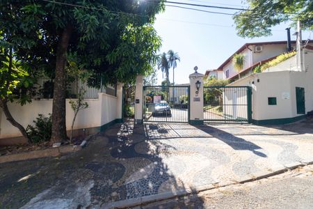 Casa de condomínio à venda com 350m², 4 quartos e 5 vagasFachada do Condomínio