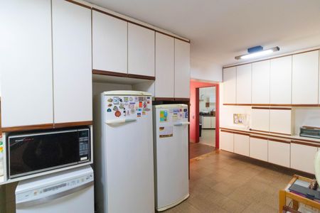 Casa de condomínio à venda com 350m², 4 quartos e 5 vagasCozinha