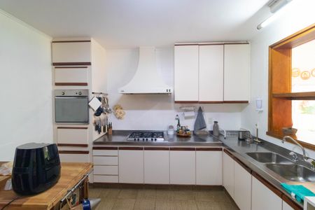 Casa de condomínio à venda com 350m², 4 quartos e 5 vagasCozinha