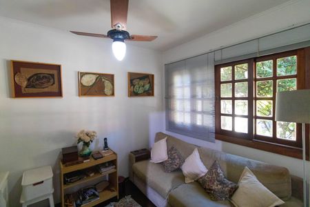 Casa de condomínio à venda com 350m², 4 quartos e 5 vagasSala de TV