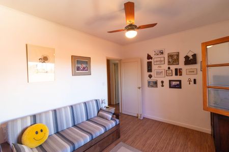 Casa de condomínio à venda com 350m², 4 quartos e 5 vagasQuarto 01