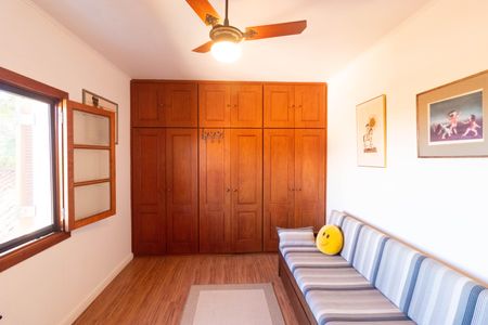 Casa de condomínio à venda com 350m², 4 quartos e 5 vagasQuarto 01