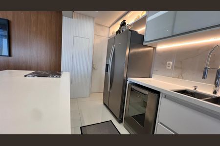 Apartamento à venda com 100m², 2 quartos e 2 vagas Apartamento à venda com 100m², 2 quartos e 2 vagasCozinha