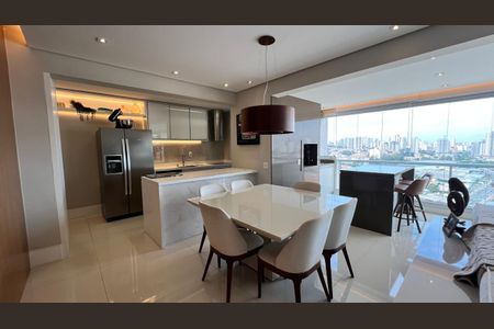 Apartamento à venda com 100m², 2 quartos e 2 vagas Apartamento à venda com 100m², 2 quartos e 2 vagasCozinha