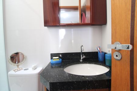 Casa à venda com 113m², 3 quartos e 2 vagasBanheiro/Suíte