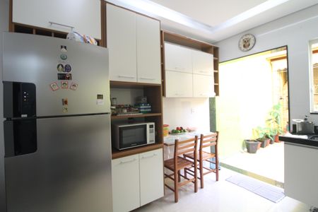 Casa à venda com 113m², 3 quartos e 2 vagasCozinha