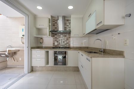 Casa de condomínio à venda com 130m², 3 quartos e 1 vaga Casa de condomínio à venda com 130m², 3 quartos e 1 vagaCozinha