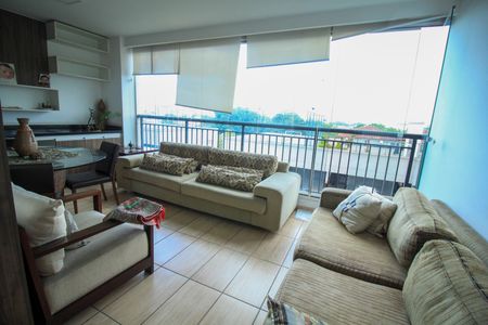 Apartamento à venda com 96m², 3 quartos e 2 vagasSala