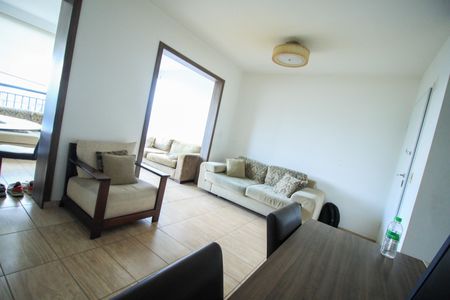 Apartamento à venda com 96m², 3 quartos e 2 vagasSala