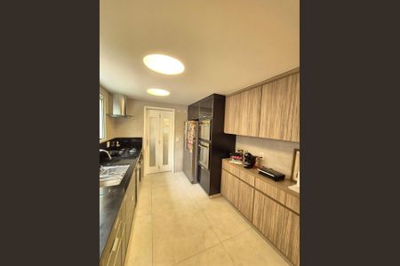 Apartamento à venda com 136m², 3 quartos e 3 vagas Apartamento à venda com 136m², 3 quartos e 3 vagasFoto 18