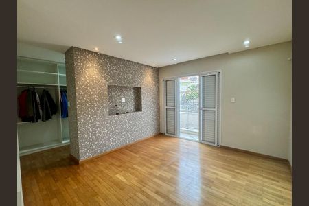 Casa à venda com 300m², 3 quartos e 6 vagas Casa à venda com 300m², 3 quartos e 6 vagasFoto 22