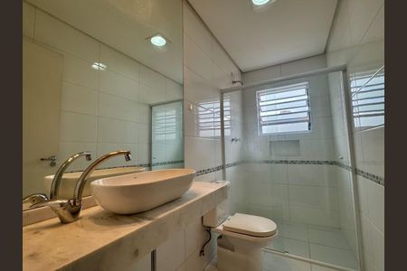 Casa à venda com 300m², 3 quartos e 6 vagas Casa à venda com 300m², 3 quartos e 6 vagasFoto 18