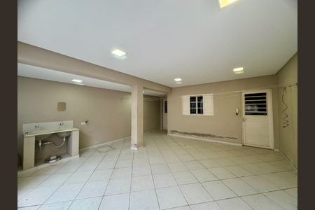 Casa à venda com 300m², 3 quartos e 6 vagas Casa à venda com 300m², 3 quartos e 6 vagasFoto 36