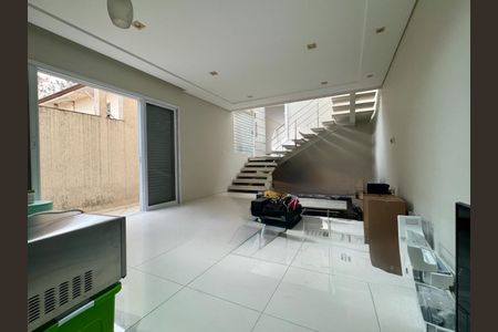 Casa à venda com 300m², 3 quartos e 6 vagas Casa à venda com 300m², 3 quartos e 6 vagasFoto 30
